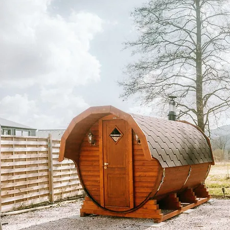 Romantic Getaway For 2 With Wellness / Bohemian Homes Varnsdorf