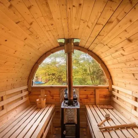 Dom wakacyjny Romantic Getaway For 2 With Wellness / Bohemian Homes Varnsdorf