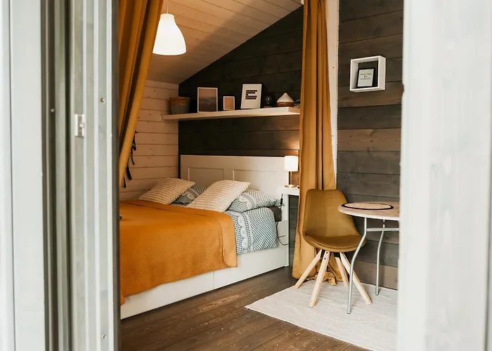 Romantic Getaway For 2 With Wellness / Bohemian Homes Сasa de vacaciones *